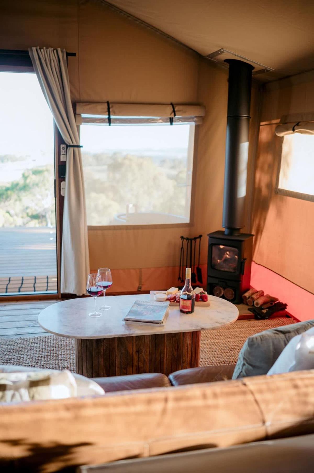 Luxury tent Luxury Safari Tent Waterfalls And Hikes Hindmarsh Valley